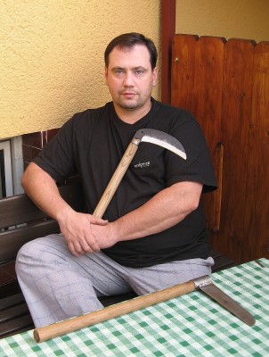 Roman Švarc,19.9.2010,s kosičkama.jpg